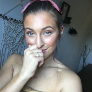 Meet your Posher, Jenna